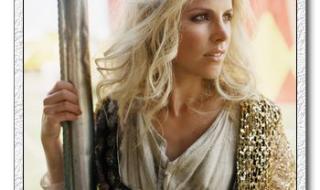 stillalive音译歌词