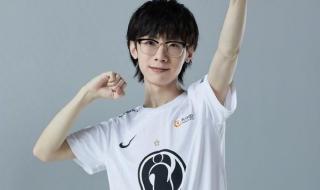 AD乌迪尔出什么装备