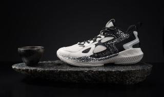 阿隆戈登361度球鞋